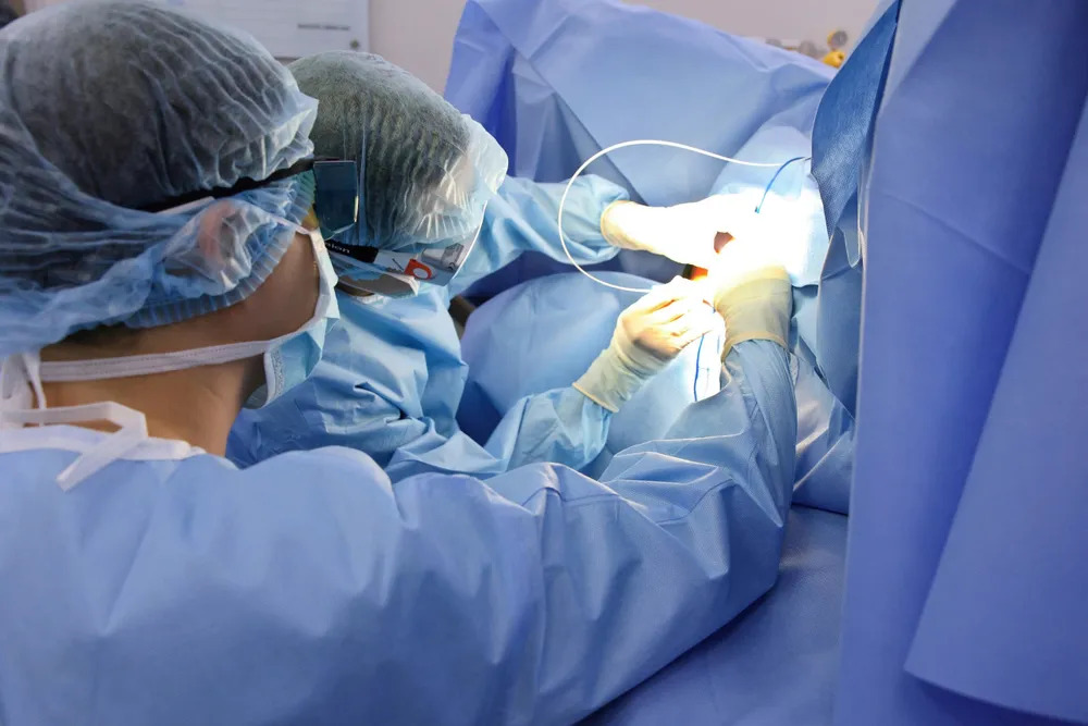 Ai nên điều trị trĩ bằng laser? Có phù hợp với mọi mức độ bệnh không?